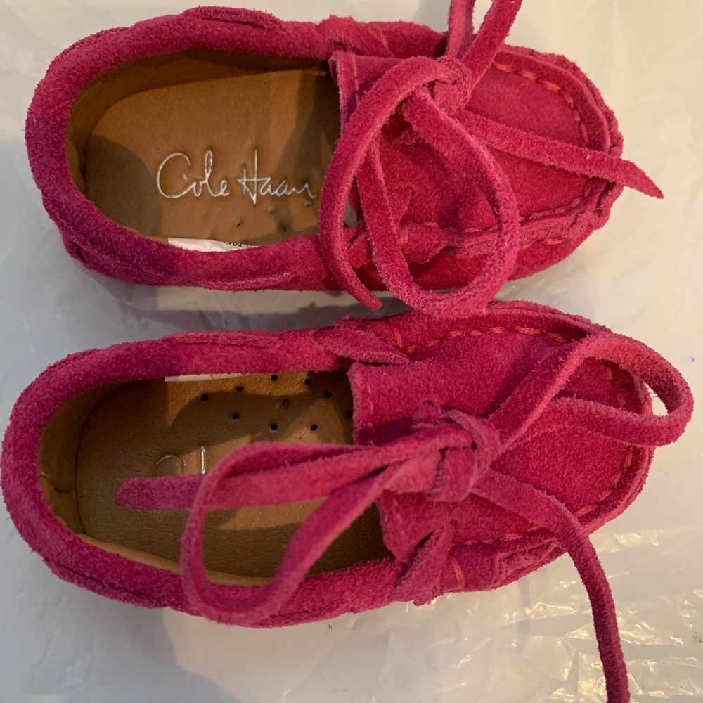 COLE HAAN NEW YORK CITY SIZE 1 Mini Mocs